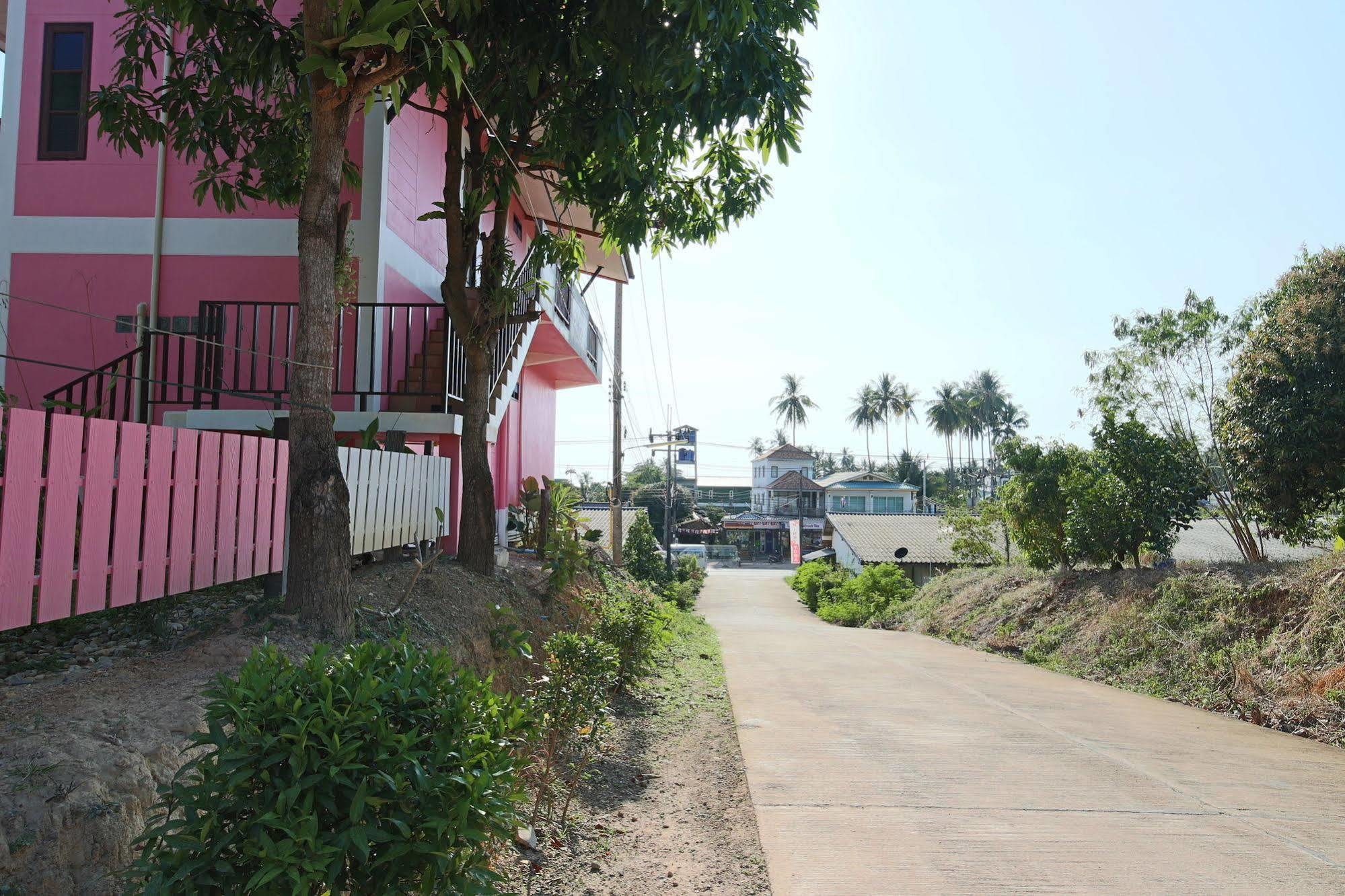 קו לנטה Pinky Bungalow Resort & Villa - Sha Extra Plus מראה חיצוני תמונה