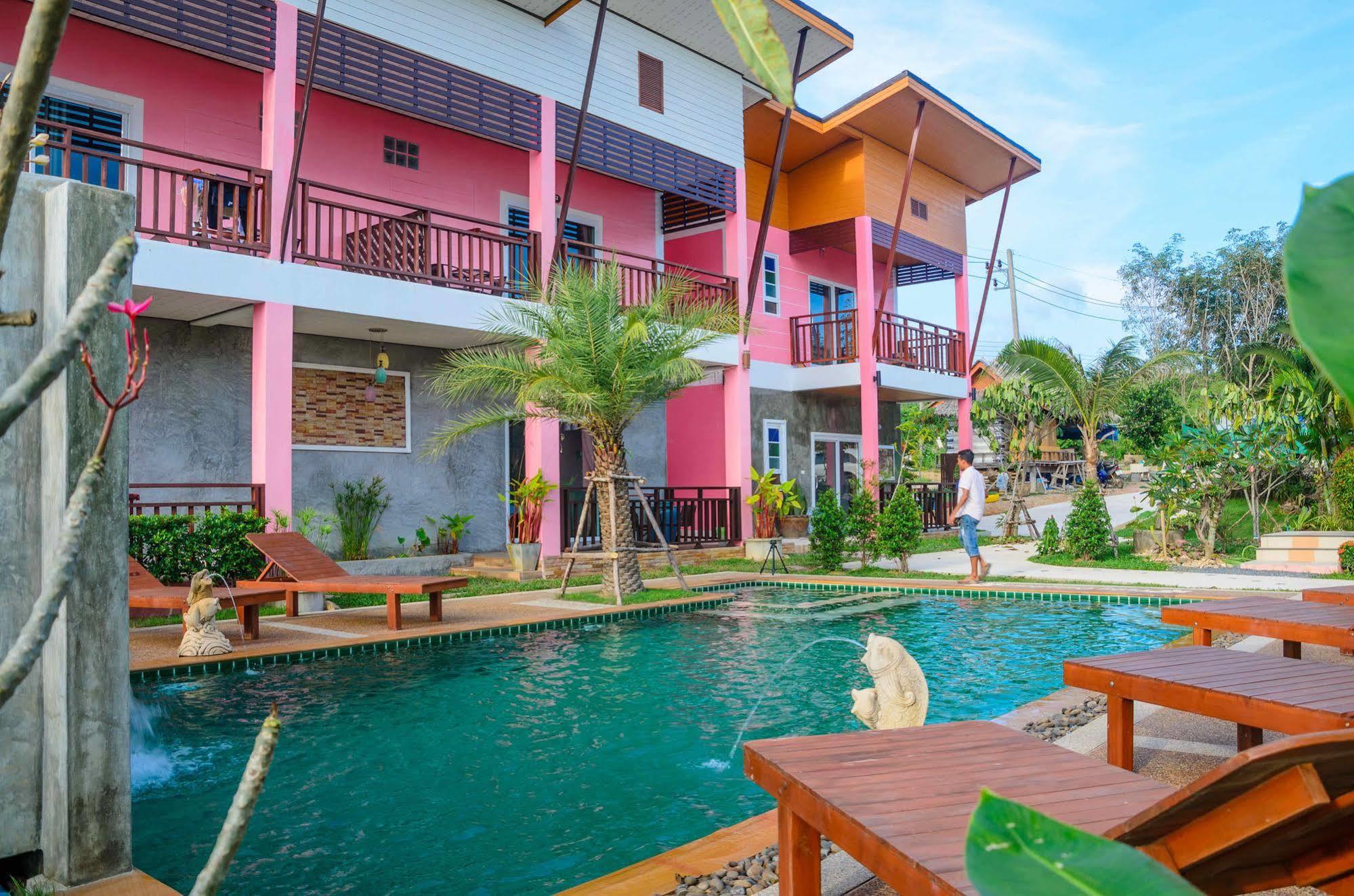 קו לנטה Pinky Bungalow Resort & Villa - Sha Extra Plus מראה חיצוני תמונה