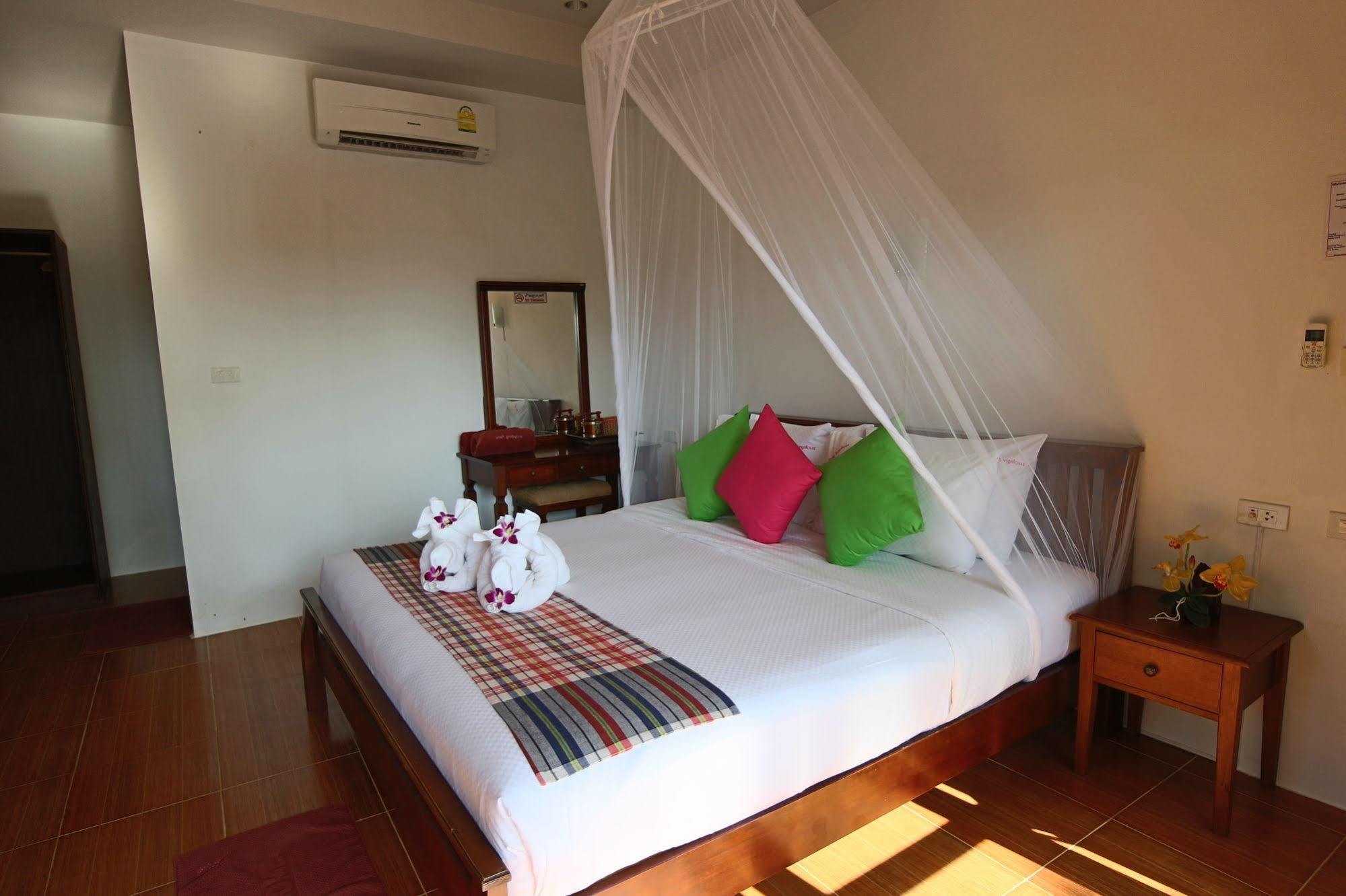 קו לנטה Pinky Bungalow Resort & Villa - Sha Extra Plus מראה חיצוני תמונה